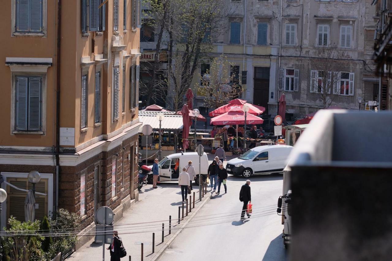 Luxury Old Town Apartment Pula Exterior foto